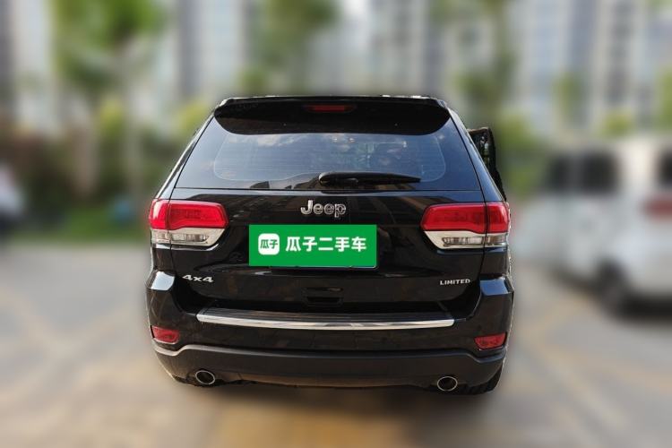 Used Jeep Grand Cherokee 2017 3.0L Comfort Navigation Edition Rear