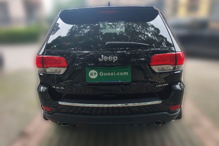 Used Jeep Grand Cherokee 2017 3.0L Comfort Navigation Edition Rear