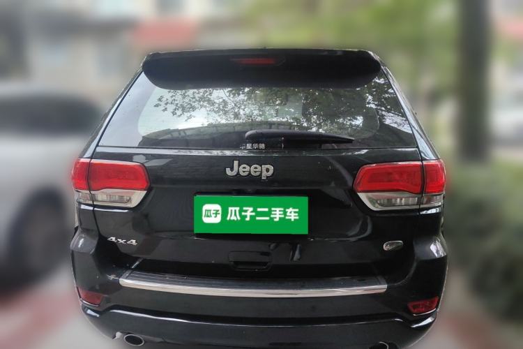 Used Jeep Grand Cherokee 2017 3.6L Luxury Navigation Edition Rear