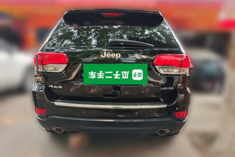 Used Jeep Grand Cherokee 2017 3.0L Comfort Navigation Edition Rear