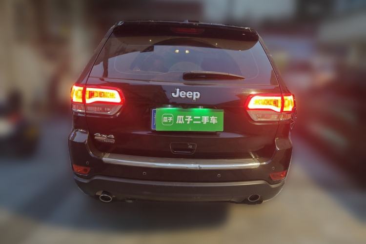 Used Jeep Grand Cherokee 2017 3.0L Comfort Navigation Edition Rear