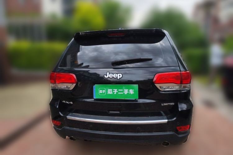 Used Jeep Grand Cherokee 2017 3.0L Comfort Navigation Edition Rear