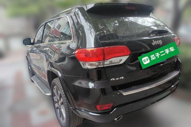 Used Jeep Grand Cherokee 2017 3.6L Luxury Navigation Edition Rear Left 45 Deg