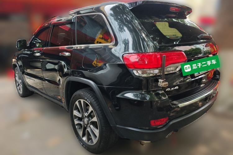 Used Jeep Grand Cherokee 2017 3.0L Comfort Navigation Edition Rear Left 45 Deg