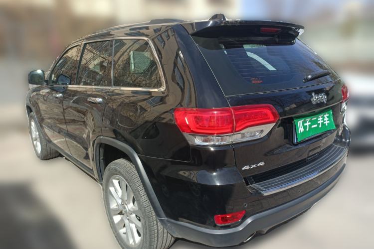 Used Jeep Grand Cherokee 2017 3.6L Elite Navigation Edition Rear Left 45 Deg