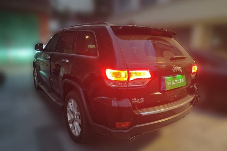 Used Jeep Grand Cherokee 2017 3.0L Comfort Navigation Edition Rear Left 45 Deg