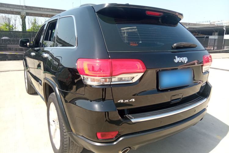 Used Jeep Grand Cherokee 2017 3.0L Comfort Navigation Edition Rear Left 45 Deg