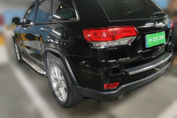 Used Jeep Grand Cherokee 2017 3.6L Elite Navigation Edition Rear Left 45 Deg