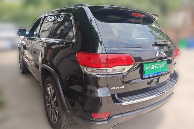 Used Jeep Grand Cherokee 2017 3.0L Comfort Navigation Edition Rear Left 45 Deg