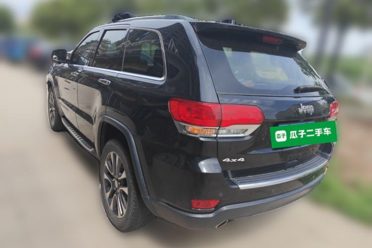 Used Jeep Grand Cherokee 2017 3.0L Comfort Navigation Edition Rear Left 45 Deg