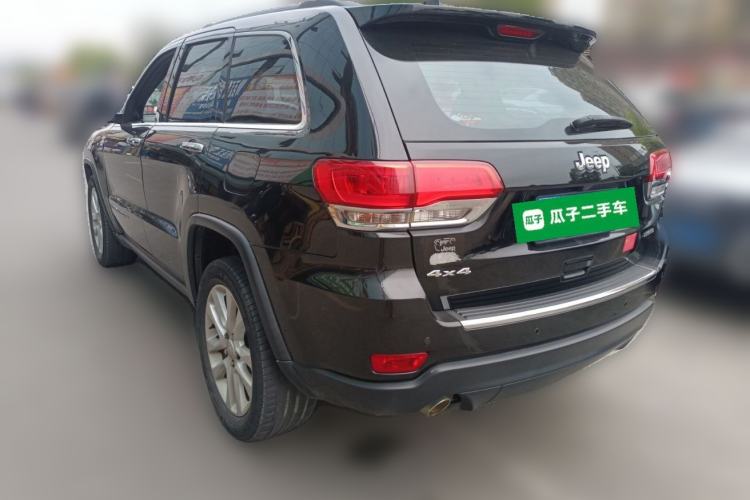 Used Jeep Grand Cherokee 2017 3.0L Comfort Navigation Edition Rear Left 45 Deg