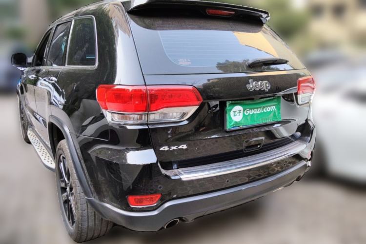 Used Jeep Grand Cherokee 2017 3.0L Comfort Navigation Edition Rear Left 45 Deg