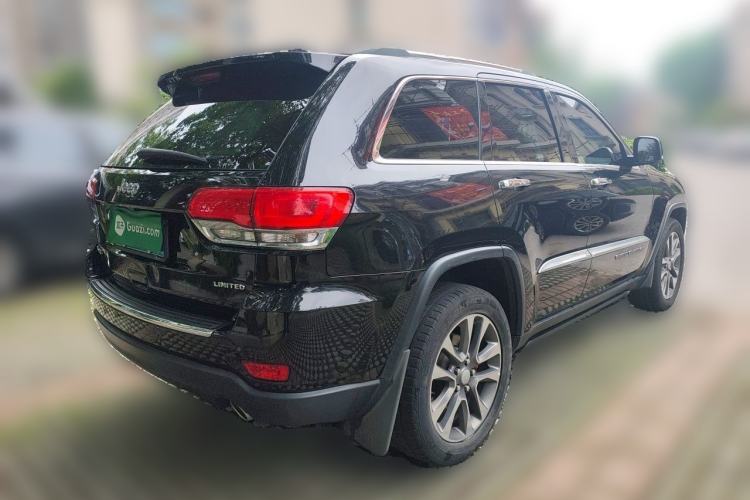 Used Jeep Grand Cherokee 2017 3.0L Comfort Navigation Edition Rear Right 45 Deg