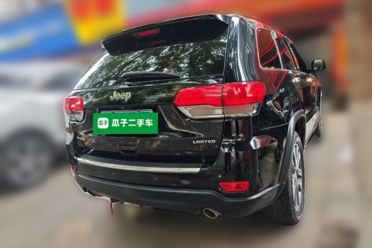 Used Jeep Grand Cherokee 2017 3.0L Comfort Navigation Edition Rear Right 45 Deg