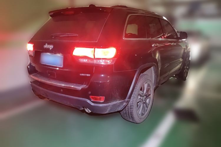 Used Jeep Grand Cherokee 2017 3.0L Comfort Navigation Edition Rear Right 45 Deg