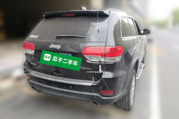 Used Jeep Grand Cherokee 2017 3.6L Elite Navigation Edition Rear Right 45 Deg