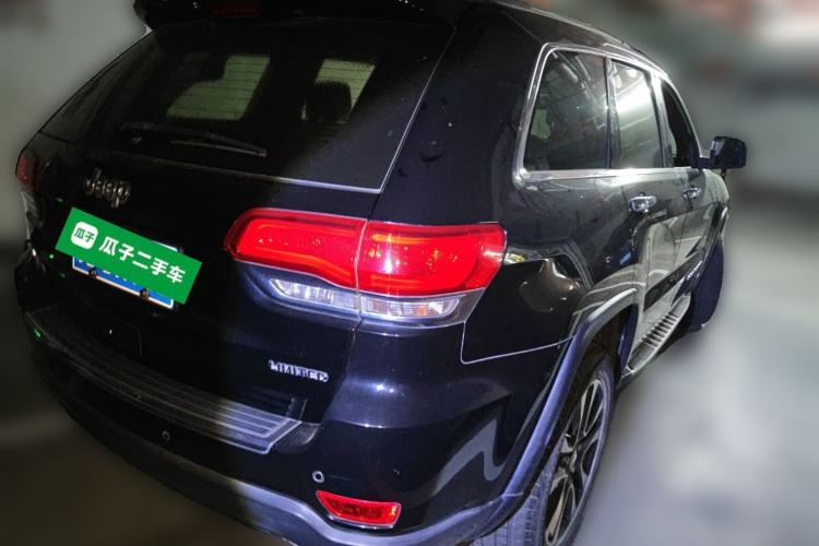 Used Jeep Grand Cherokee 2017 3.0L Comfort Navigation Edition Rear Right 45 Deg