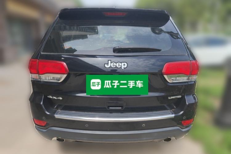 Used Jeep Grand Cherokee 2017 3.0L Comfort Navigation Edition Rear