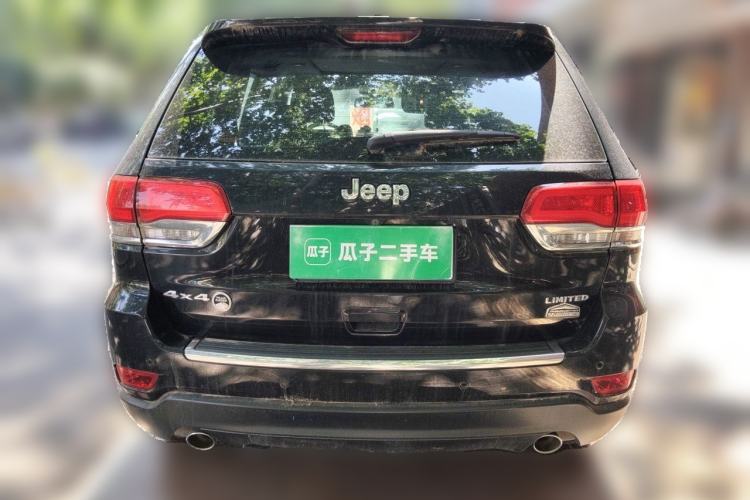 Used Jeep Grand Cherokee 2017 3.0L Comfort Navigation Edition Rear