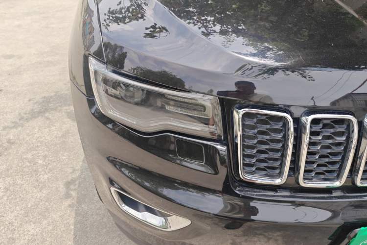 Used Jeep Grand Cherokee 2017 3.0L Comfort Navigation Edition Right Front Headlight