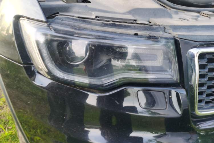 Used Jeep Grand Cherokee 2017 3.0L Elite Navigation Edition Right Front Headlight