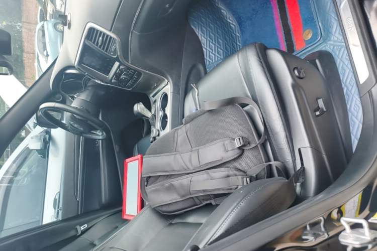 Used Jeep Grand Cherokee 2017 3.0L Comfort Navigation Edition Right Front Seat