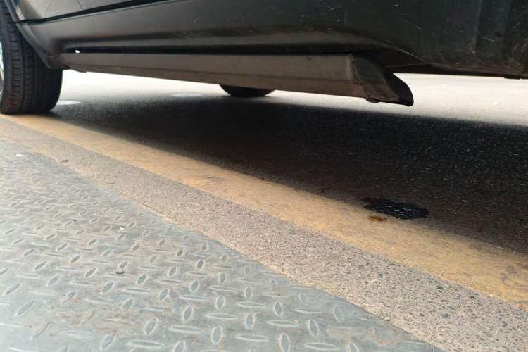 Used Jeep Grand Cherokee 2017 3.0L Comfort Navigation Edition Right Side Sill