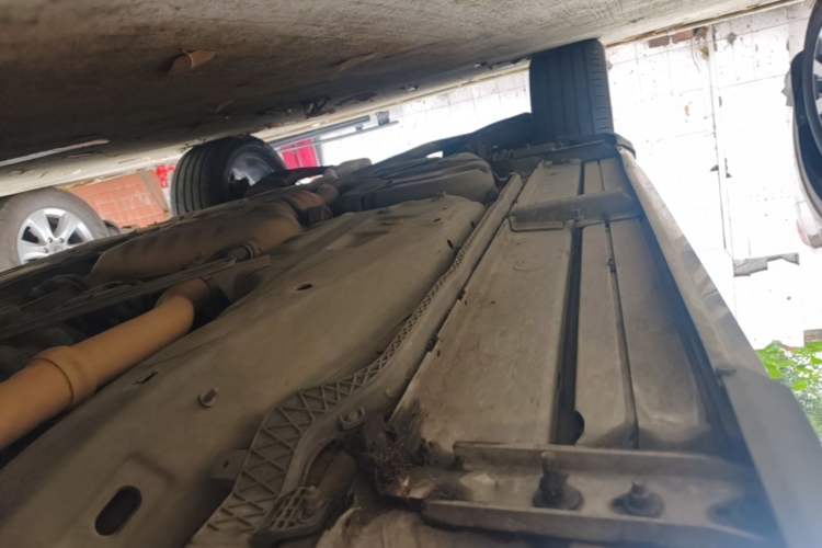Used Jeep Grand Cherokee 2017 3.0L Comfort Navigation Edition Right Side Sill