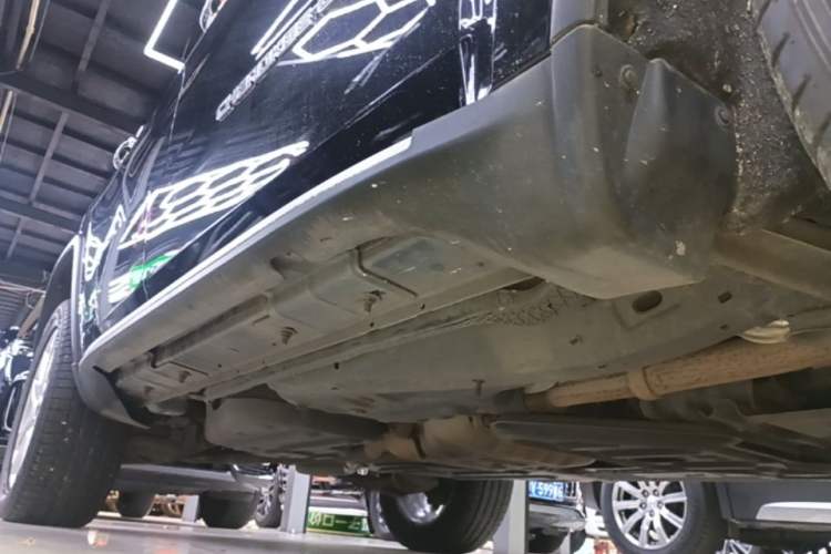 Used Jeep Grand Cherokee 2017 3.0L Elite Navigation Edition Right Side Sill