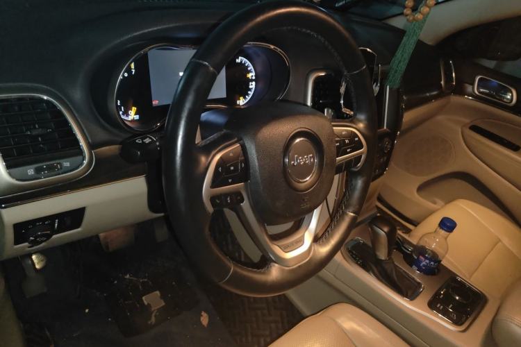 Used Jeep Grand Cherokee  Steering Wheel