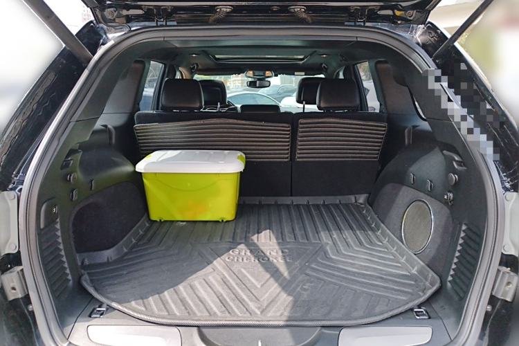 Used Jeep Grand Cherokee 2017 3.0L Elite Navigation Edition Trunk