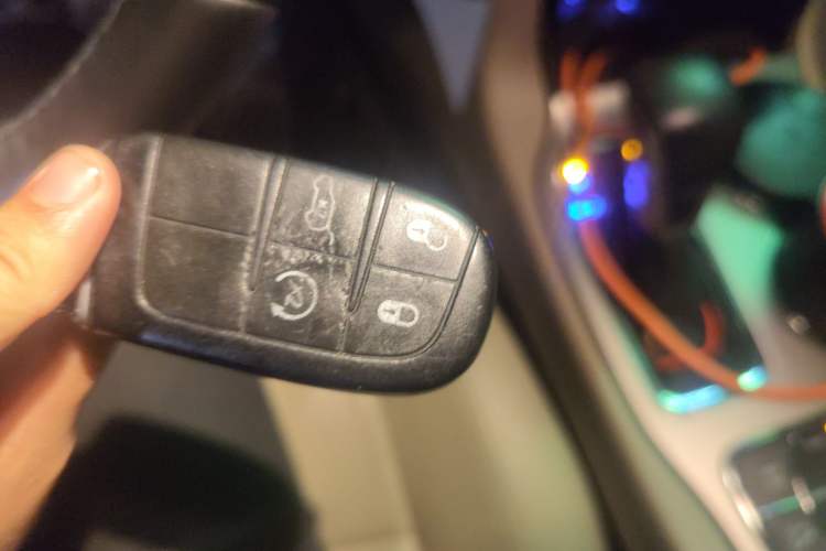 Used Jeep Grand Cherokee 2017 3.6L Elite Navigation Edition Vehicle Key