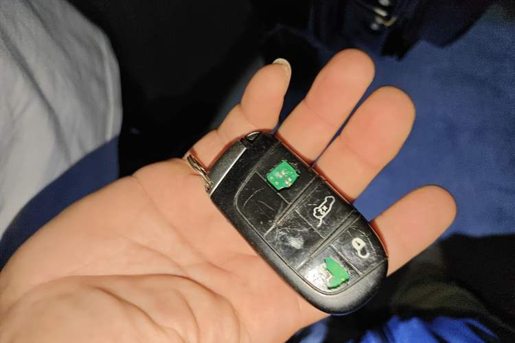 Used Jeep Grand Cherokee 2017 3.0L Comfort Navigation Edition Vehicle Key