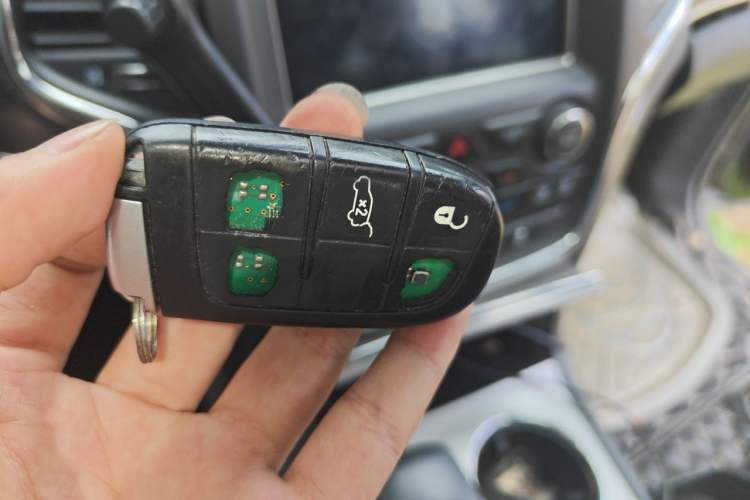 Used Jeep Grand Cherokee 2017 3.0L Comfort Navigation Edition Vehicle Key