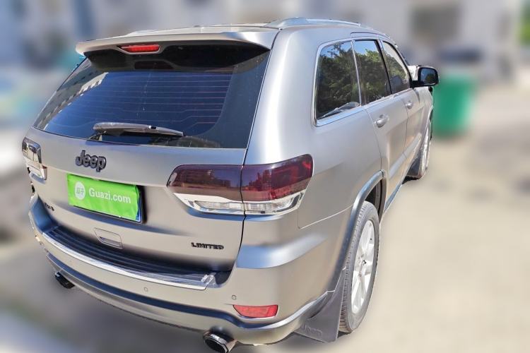 Used Jeep Grand Cherokee 2017 3.0L Comfort Navigation Edition Rear Right 45 Deg