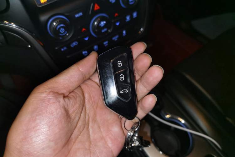 Used Jeep Grand Cherokee 2017 3.0L Elite Navigation Edition Vehicle Key