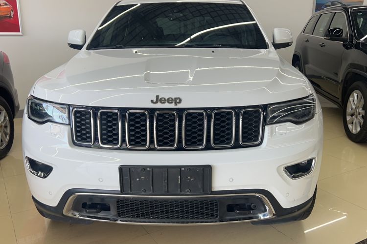 Used Jeep Grand Cherokee 2017 3.0L Elite Navigation Edition Exterior 1