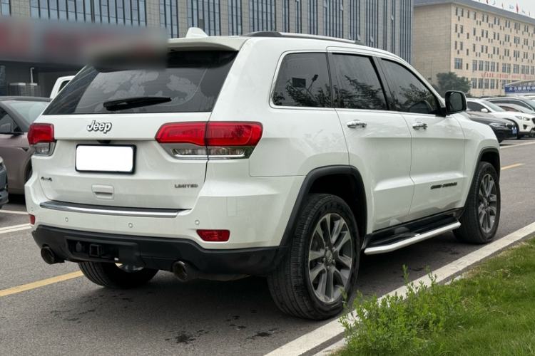 Used Jeep Grand Cherokee 2017 3.0L Elite Navigation Edition Exterior 4