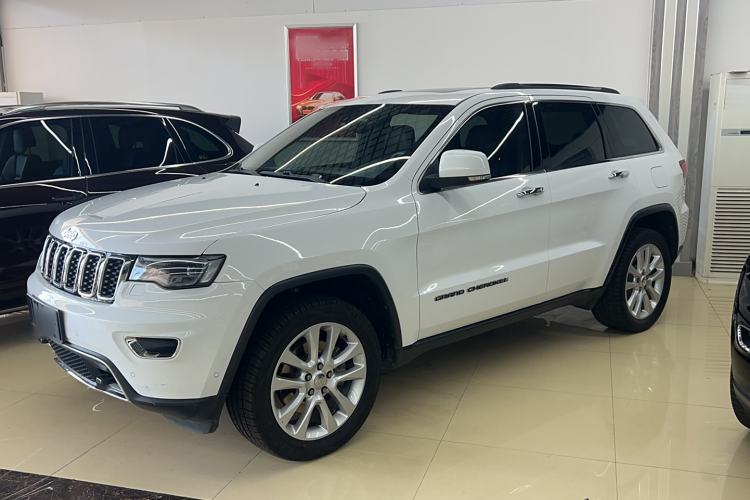 Used Jeep Grand Cherokee 2017 3.0L Elite Navigation Edition Exterior 5