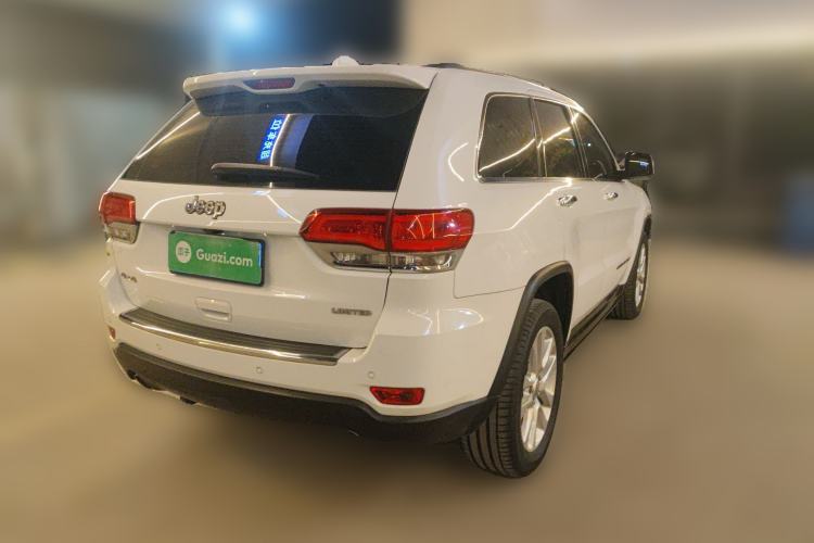 Used Jeep Grand Cherokee 2017 3.0L Elite Navigation Edition Rear Right 45 Deg