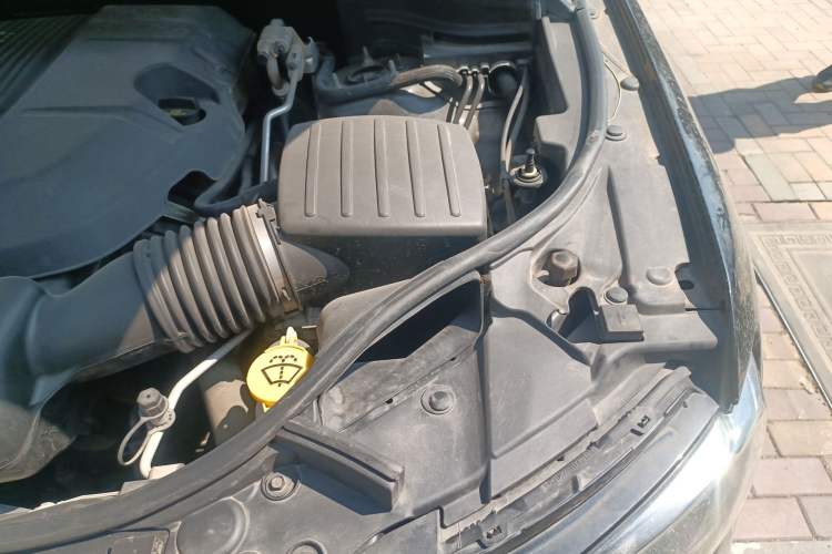 Used Jeep Grand Cherokee  Engine Bay Left