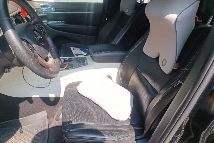 Used Jeep Grand Cherokee  Left Front Seat