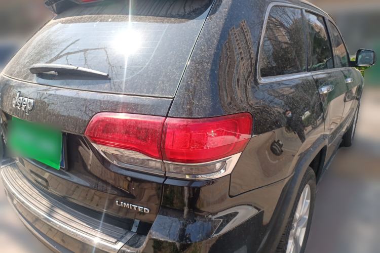 Used Jeep Grand Cherokee  Rear Right 45 Deg