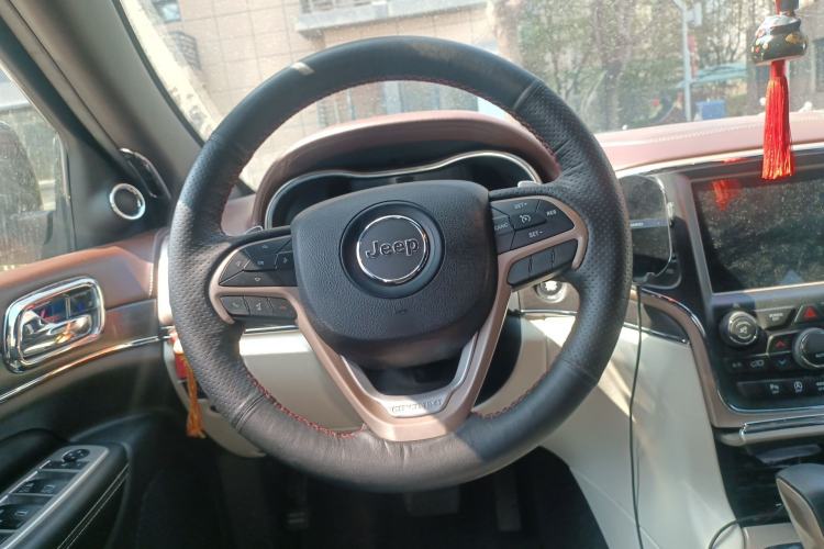 Used Jeep Grand Cherokee  Steering Wheel
