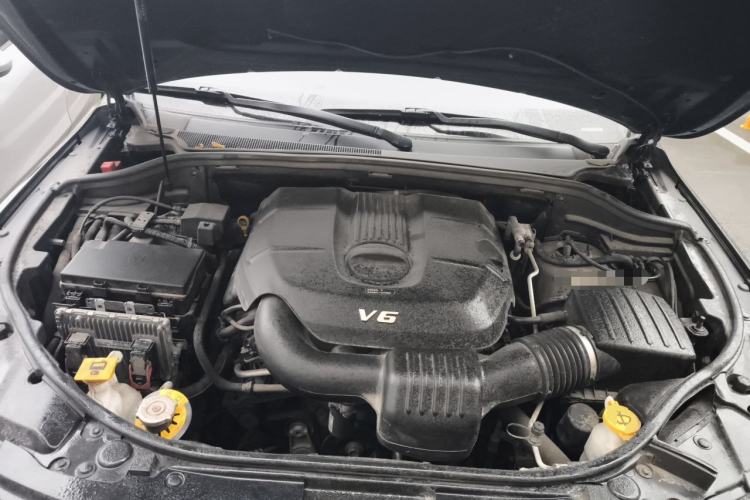 Used Jeep Grand Cherokee 2019 3.0L Elite Navigation Edition Engine Bay