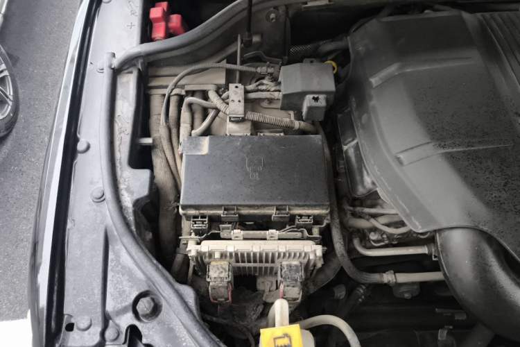 Used Jeep Grand Cherokee 2019 3.0L Elite Navigation Edition Engine Bay Right