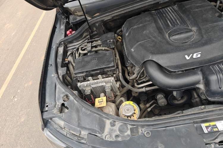 Used Jeep Grand Cherokee 2019 3.0L Elite Navigation Edition Engine Bay Right