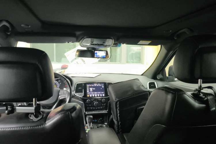 Used Jeep Grand Cherokee 2019 3.0L Elite Navigation Edition Headliner