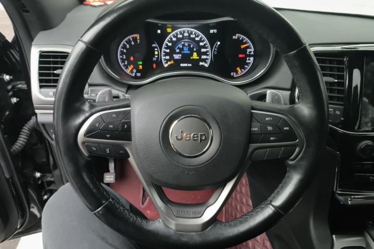 Used Jeep Grand Cherokee 2019 3.0L Elite Navigation Edition Steering Wheel