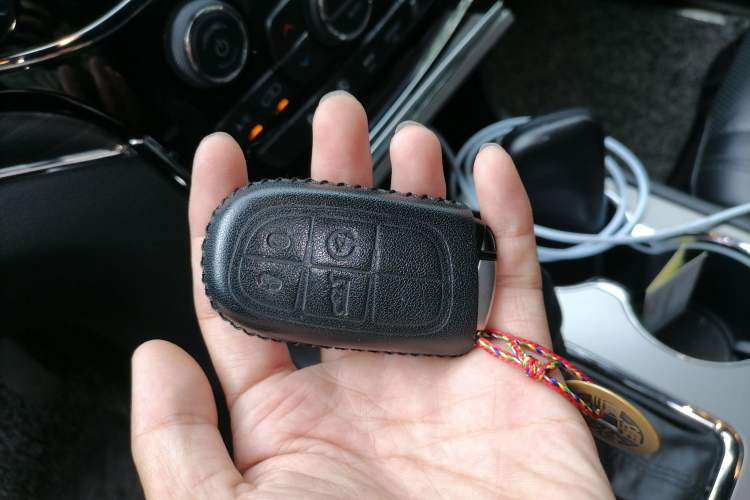 Used Jeep Grand Cherokee 2019 3.0L Elite Navigation Edition Vehicle Key